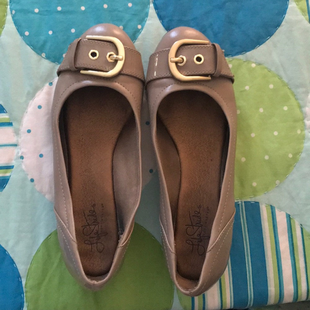Gray flats